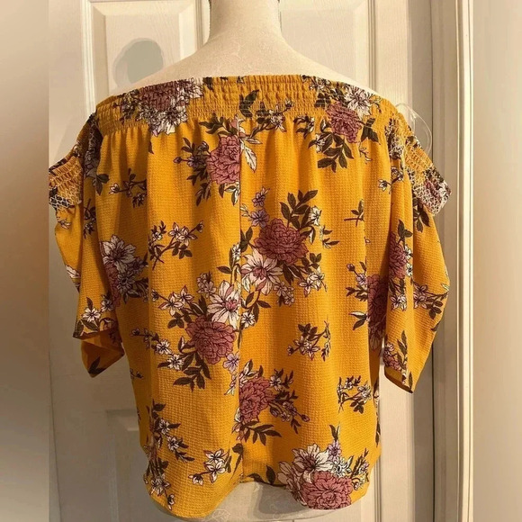 Francesca’s Floral Yellow Blue Rain Off the Shoulder‎ top NWT size S - Picture 9 of 12